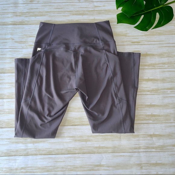 Fabletics High Waisted Legging with Pockets Purple- Small - Picture 6 of 6